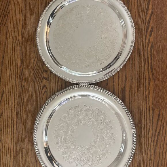 Pair of vintage silver plate round serving bar trays 15” William Rogers - Picture 6 of 6